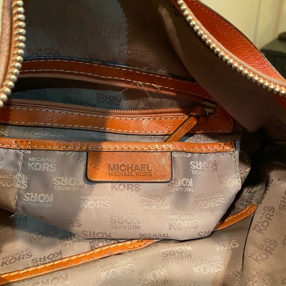 Micheal Kors Bag - Picture 5 of 8